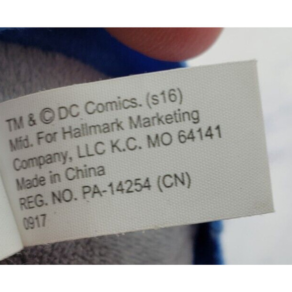 Hallmark Fluffballs DC Comics Batman Plush Christmas Ornament Holiday - Picture 9 of 11